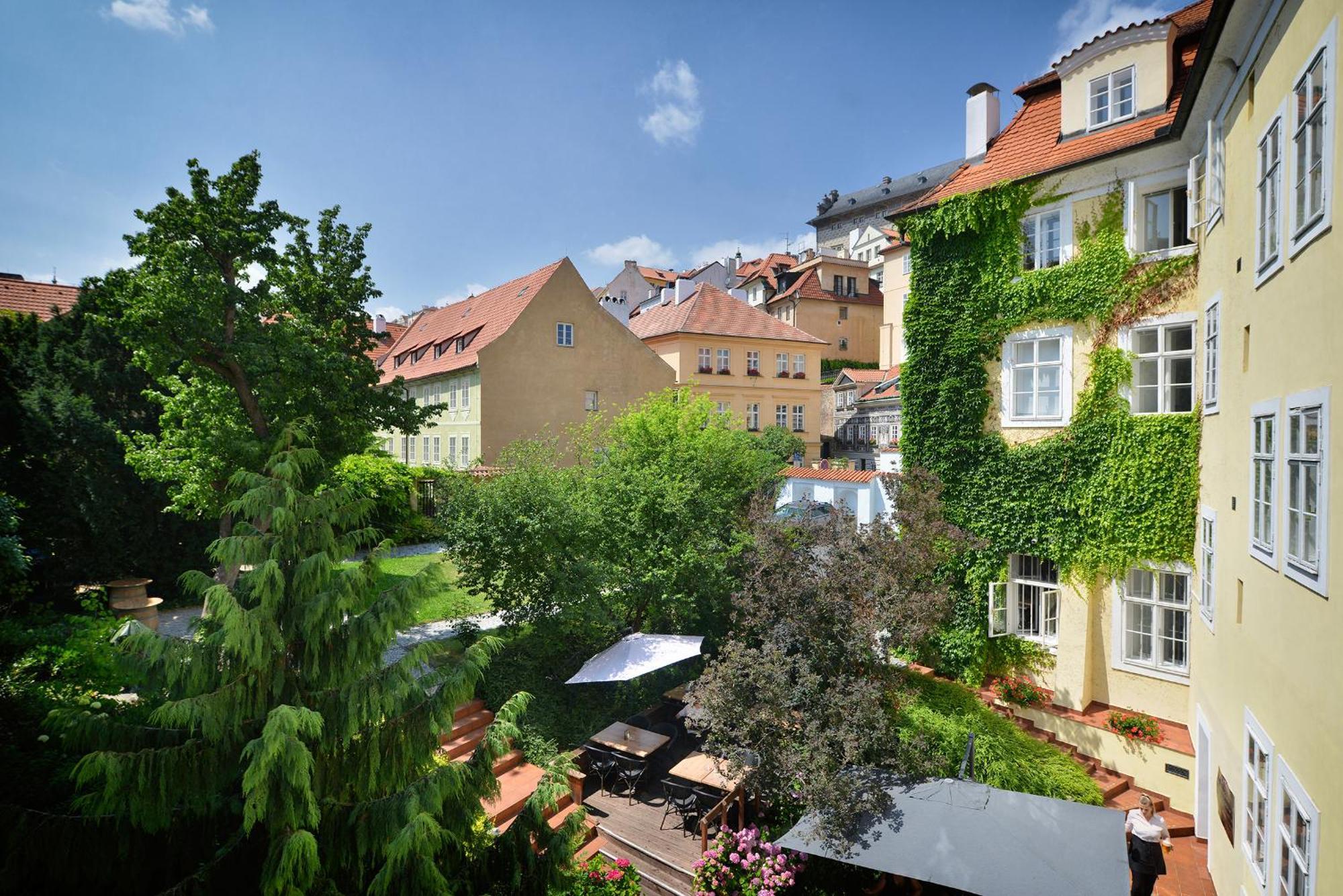 Hotel At The Green Grape Prague Exterior photo